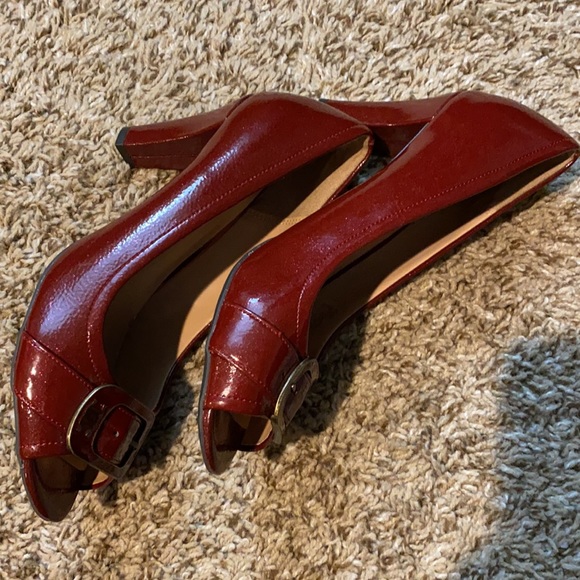 Etienne Aigner Women's Size 7.5 Heel Shoes Sparkle Red Peep Toe - Picture 6 of 7